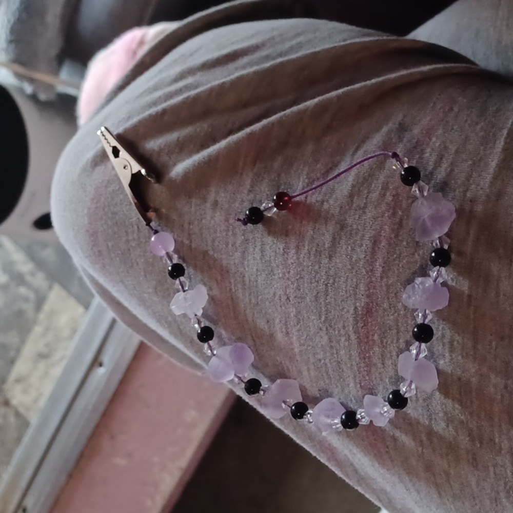 Clips - Picture 1 of 1